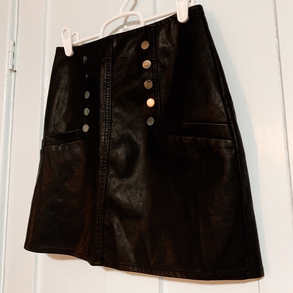 SHIEN Women’s Leather Mini Skirt - Picture 1 of 4